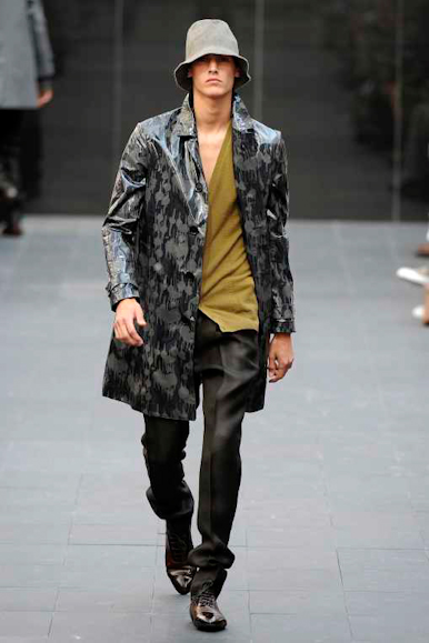 desfiles-burberry-milaoverao2009menrtw-139