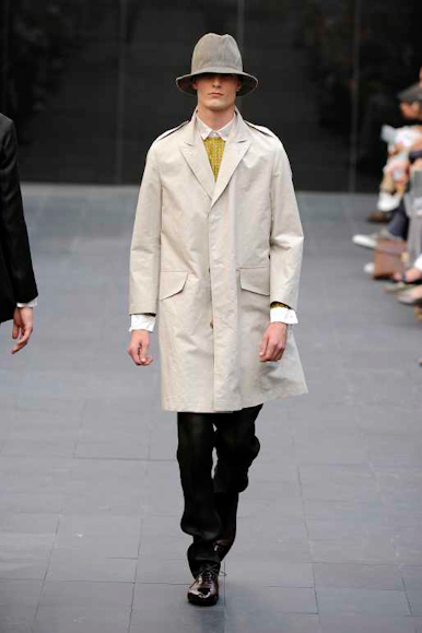 desfiles-burberry-milaoverao2009menrtw-142