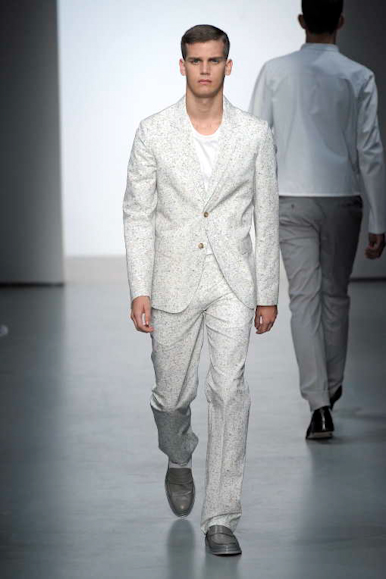 desfiles-ckmen-milaoverao2009menrtw-112