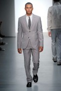 desfiles-ckmen-milaoverao2009menrtw-114