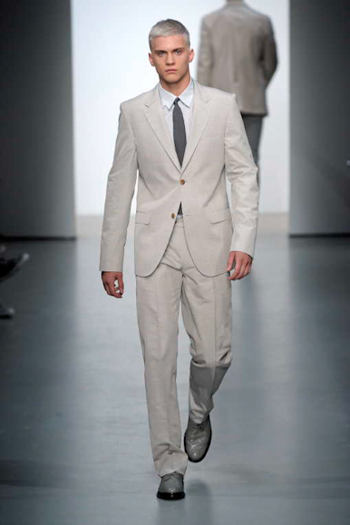 desfiles-ckmen-milaoverao2009menrtw-116