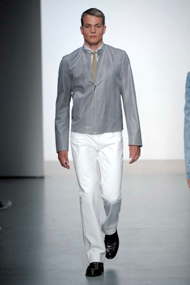desfiles-ckmen-milaoverao2009menrtw-124