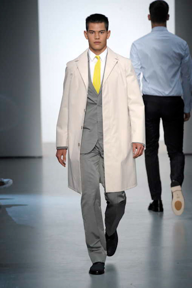 desfiles-ckmen-milaoverao2009menrtw-129
