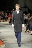 desfiles-prada-milaoverao2009menrtw-109