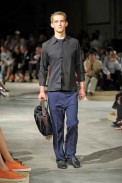 desfiles-prada-milaoverao2009menrtw-112