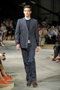 desfiles-prada-milaoverao2009menrtw-114