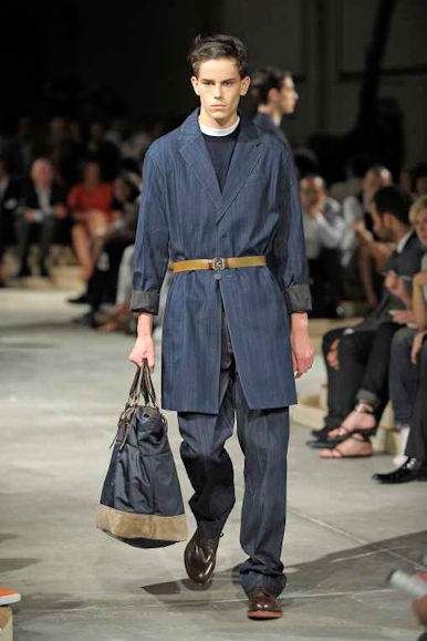 desfiles-prada-milaoverao2009menrtw-115