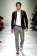 desfiles-moschino-milaoverao2009menrtw-105