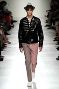 desfiles-moschino-milaoverao2009menrtw-115