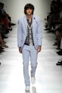 desfiles-moschino-milaoverao2009menrtw-122