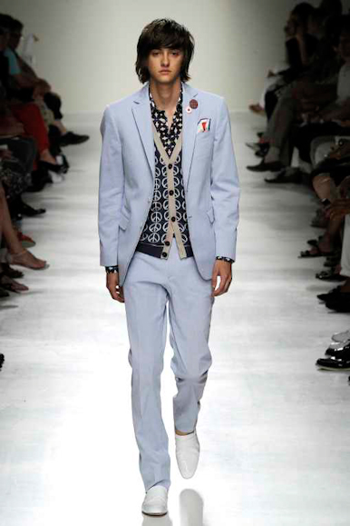 desfiles-moschino-milaoverao2009menrtw-122