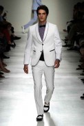 desfiles-moschino-milaoverao2009menrtw-124