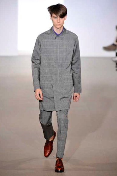desfiles-marni-milaoverao2009menrtw-101