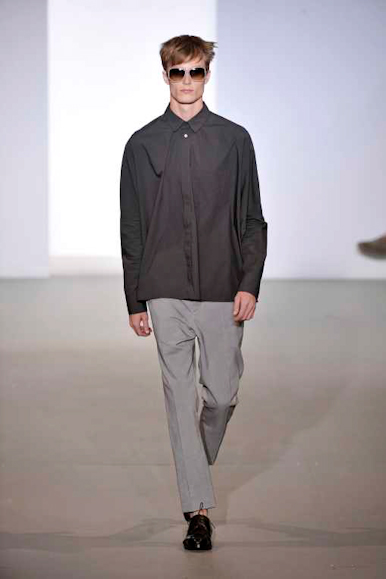 desfiles-marni-milaoverao2009menrtw-103