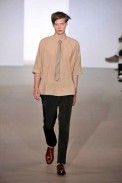 desfiles-marni-milaoverao2009menrtw-105