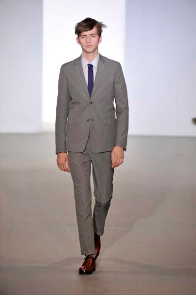 desfiles-marni-milaoverao2009menrtw-109