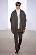 desfiles-marni-milaoverao2009menrtw-111