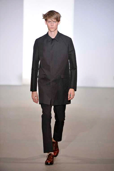 desfiles-marni-milaoverao2009menrtw-121
