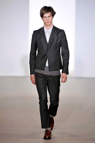 desfiles-marni-milaoverao2009menrtw-126