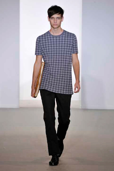 desfiles-marni-milaoverao2009menrtw-129
