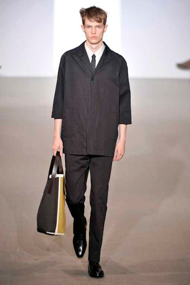 desfiles-marni-milaoverao2009menrtw-135