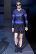 desfiles-emporioarmani-milaoverao2009menrtw-180
