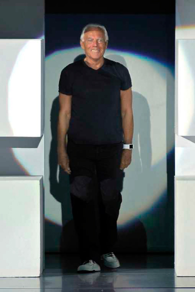 desfiles-emporioarmani-milaoverao2009menrtw-186