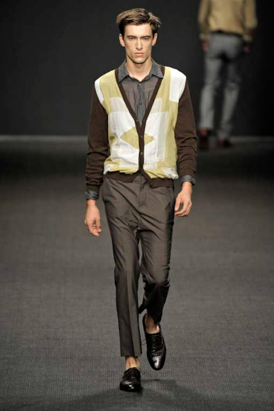 desfiles-fendi-milaoverao2009menrtw-111