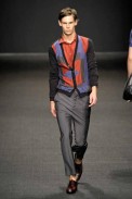desfiles-fendi-milaoverao2009menrtw-119