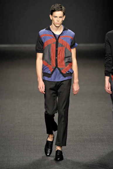 desfiles-fendi-milaoverao2009menrtw-120