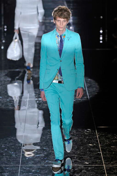 desfiles-gucci-milaoverao2009menrtw-102