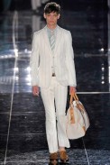 desfiles-gucci-milaoverao2009menrtw-103