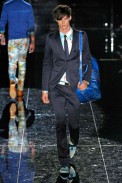 desfiles-gucci-milaoverao2009menrtw-108