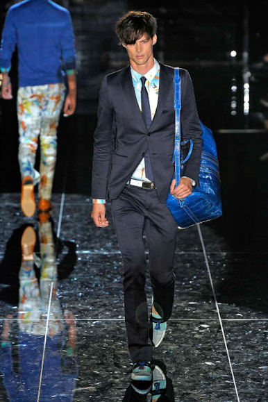 desfiles-gucci-milaoverao2009menrtw-108