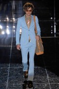 desfiles-gucci-milaoverao2009menrtw-112