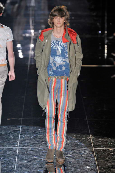 desfiles-gucci-milaoverao2009menrtw-115