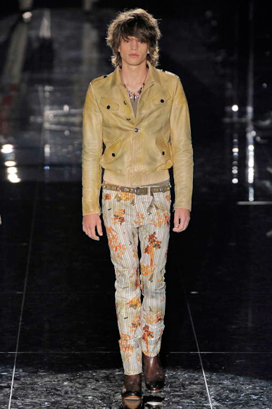 desfiles-gucci-milaoverao2009menrtw-117