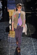 desfiles-gucci-milaoverao2009menrtw-120
