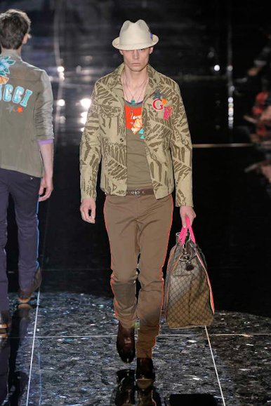 desfiles-gucci-milaoverao2009menrtw-121