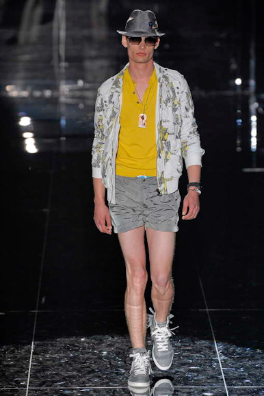 desfiles-gucci-milaoverao2009menrtw-123