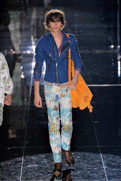 desfiles-gucci-milaoverao2009menrtw-124