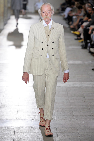 desfiles-anndemeulemeester-parisverao2009menrtw-122