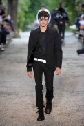 desfiles-diorhommes-parisverao2009menrtw-103