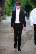 desfiles-diorhommes-parisverao2009menrtw-105