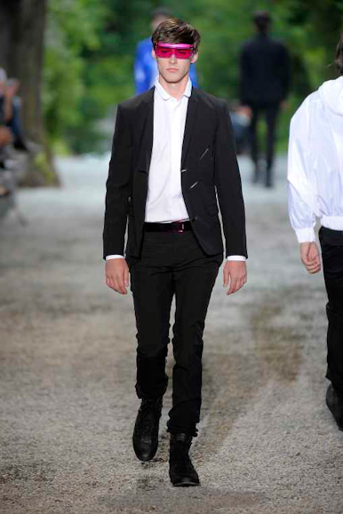 desfiles-diorhommes-parisverao2009menrtw-105