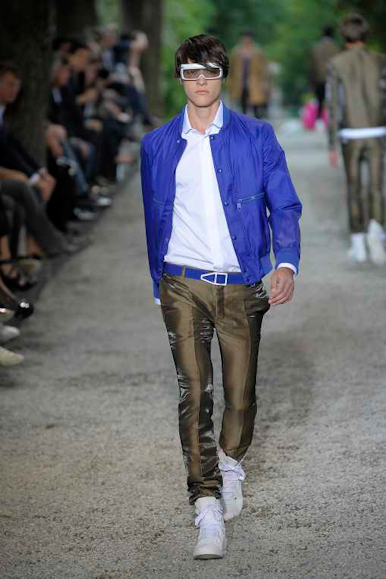 desfiles-diorhommes-parisverao2009menrtw-118