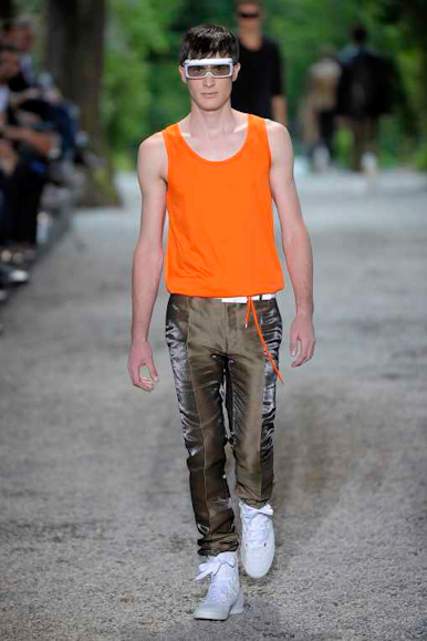 desfiles-diorhommes-parisverao2009menrtw-123