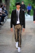 desfiles-diorhommes-parisverao2009menrtw-128