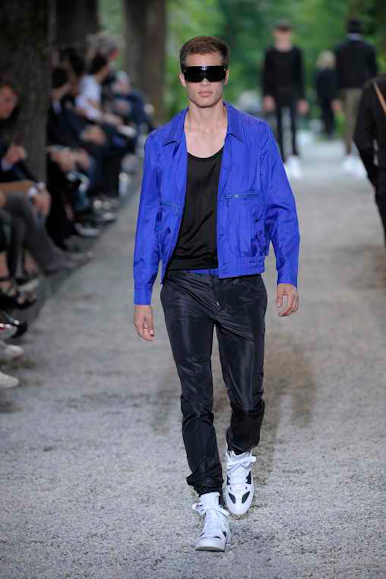 desfiles-diorhommes-parisverao2009menrtw-130