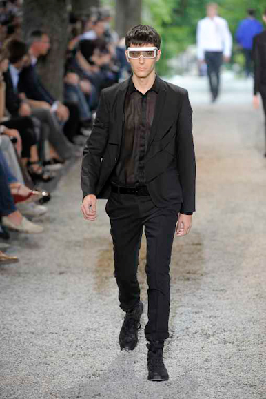desfiles-diorhommes-parisverao2009menrtw-132